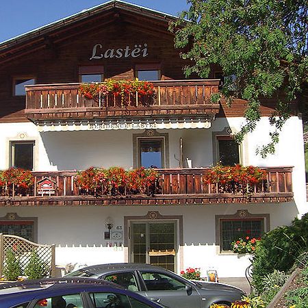 أورتيسايْ Residence Lastei المظهر الخارجي الصورة